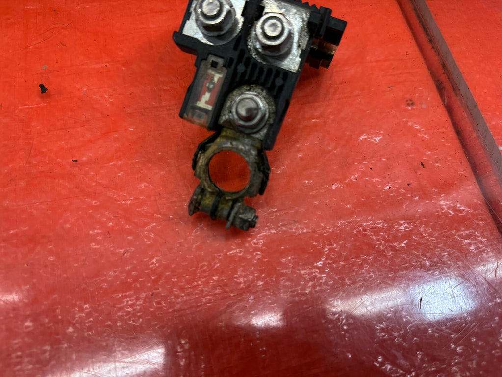 08 15 INFINITI G37 Q60   POSITIVE TERMINAL BATTERY FUSE BLOCK   OEM FACTORY #2321