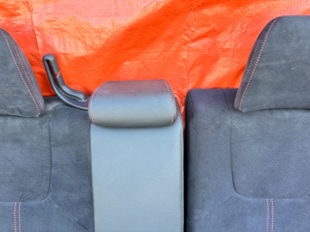 08 14 SUBARU IMPREZA WRX & STI WAGON   FRONT AND REAR SEATS & DOOR PANELS OEM22