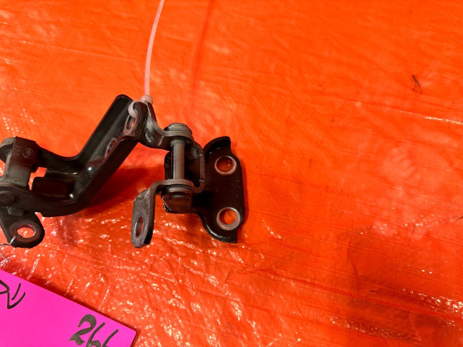 15 21 SUBARU WRX & STI   PASSENGER RIGHT REAR DOOR HINGE SET UPPER LOWER OEM 2666