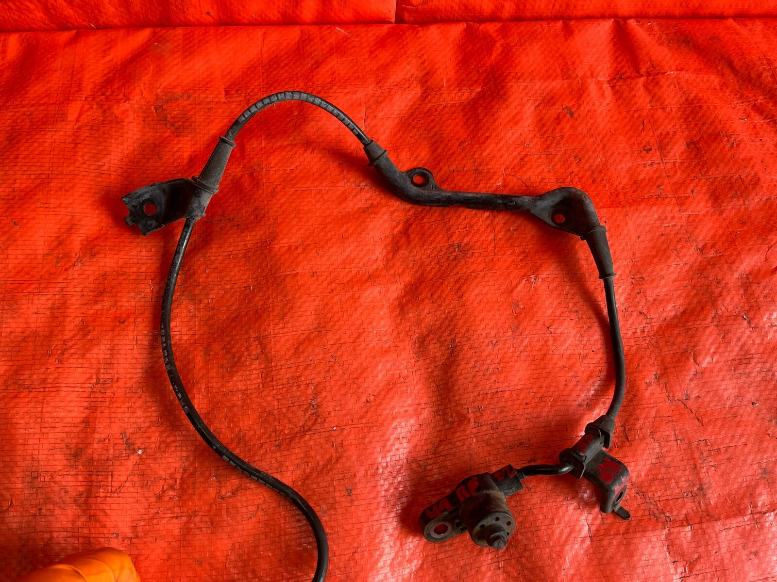 00 05 HONDA S2000   PASSENGER RIGHT FRONT ABS WIRE SENSOR   57450 S2A 003   READ9