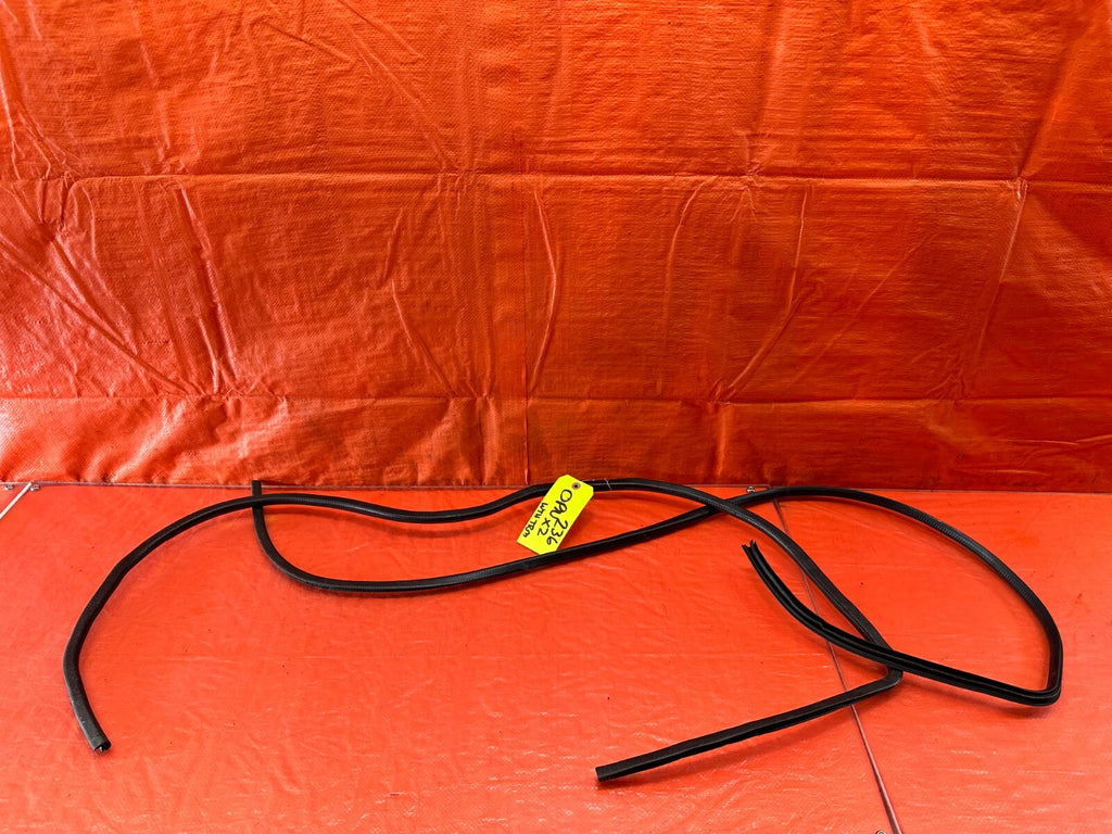 92 95 HONDA CIVIC 2D COUPE   CHASSIS TO DOOR OPEN TRIM WEATHER STRIP LEFT FRONT0