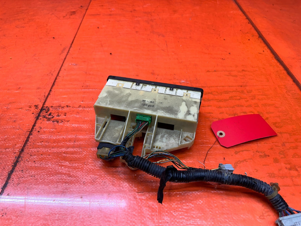 92 95 HONDA CIVIC EX 1.6L   AC HEATER CLIMATE CONTROL UNIT BEZEL   OEM #3339