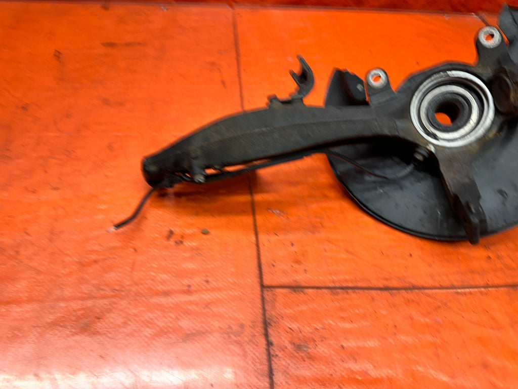 04-05 ACURA TSX 2.4L FRONT LEFT DRIVER SPINDLE KNUCKLE HUB OEM #33817