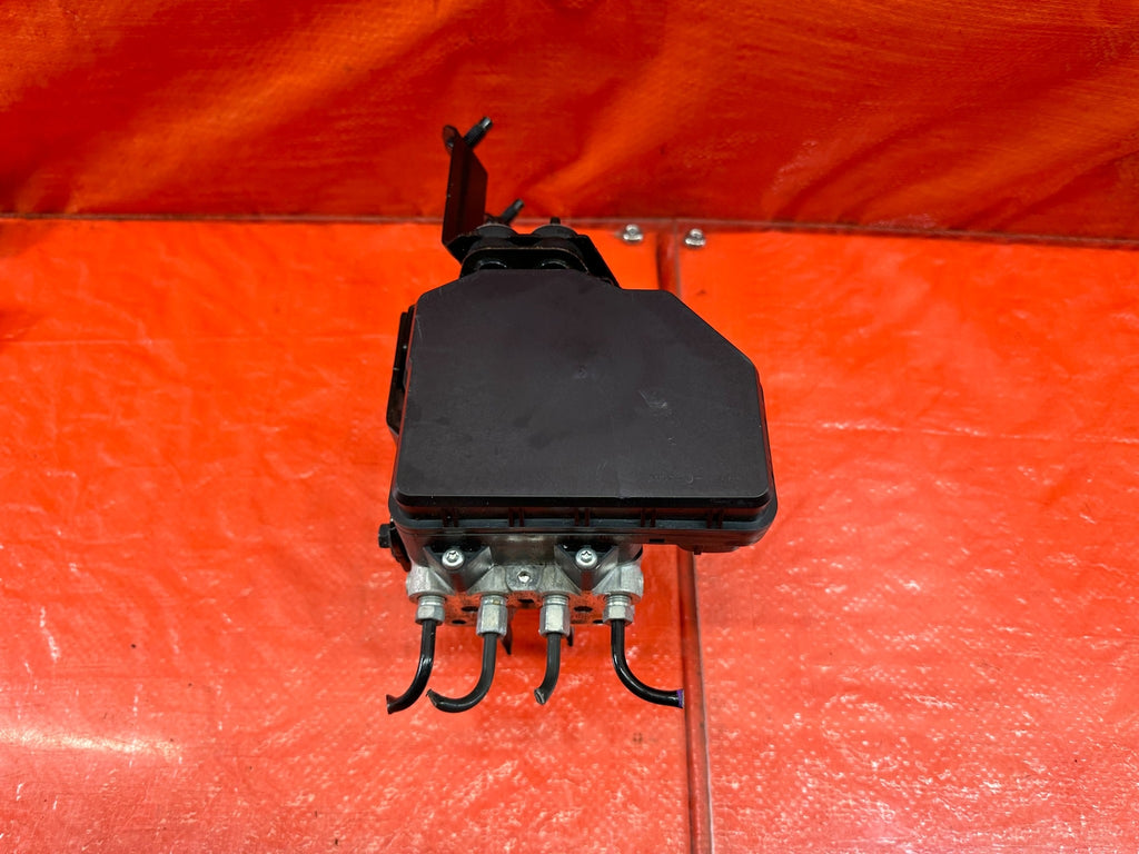 18 20 INFINITI Q60   REAR WHEEL DRIVE   W/ PRE CRASH   ABS PUMP MODULE OEM #2000