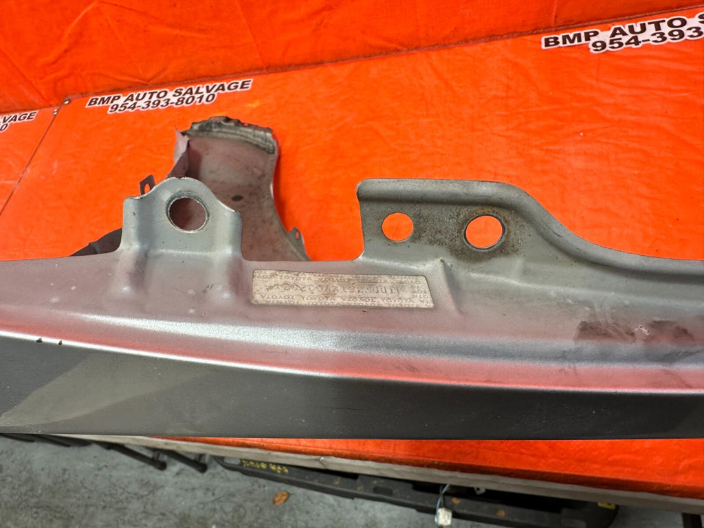 00 05 TOYOTA CELICA   FENDER   PASSENGER RIGHT SIDE   W/ OEM TOYOTAA VIN   #25011