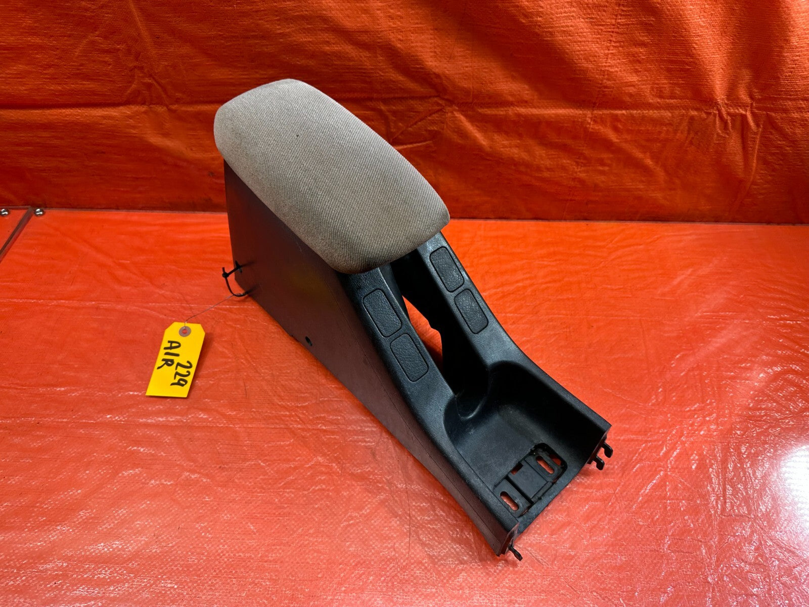 94   01 ACURA INTEGRA   CENTER CONSOLE ARM REST   TAN CLOTH TOP OEM FACTORY 2294