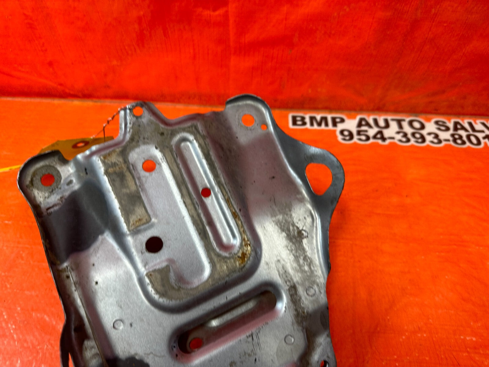 04 08 ACURA TSX   BATTERY TRAY   OEM FACTORY #2552