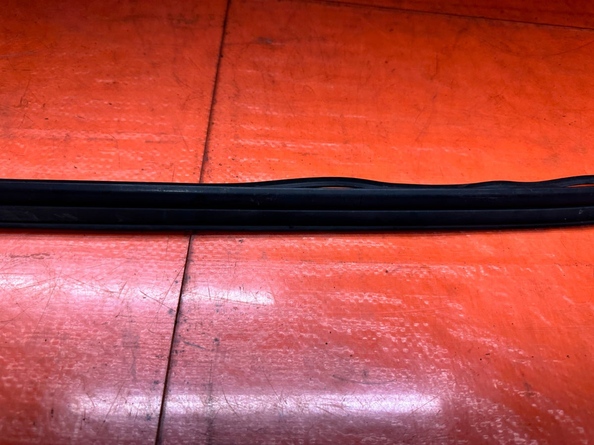 1994-2001 ACURA INTEGRA PASSENGER RIGHT WINDSHIELD PILLAR TRIM OEM #3406