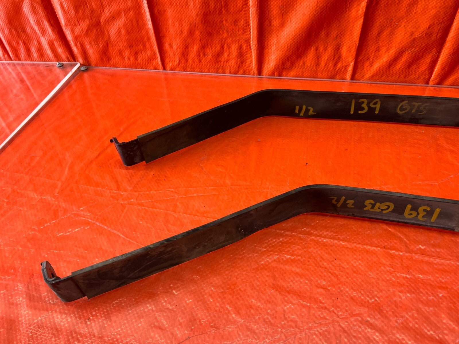 05 06 ACURA RSX   GAS GASOLINE FUEL TANK MOUNTING STRAPS BAND SET   OEM #13910