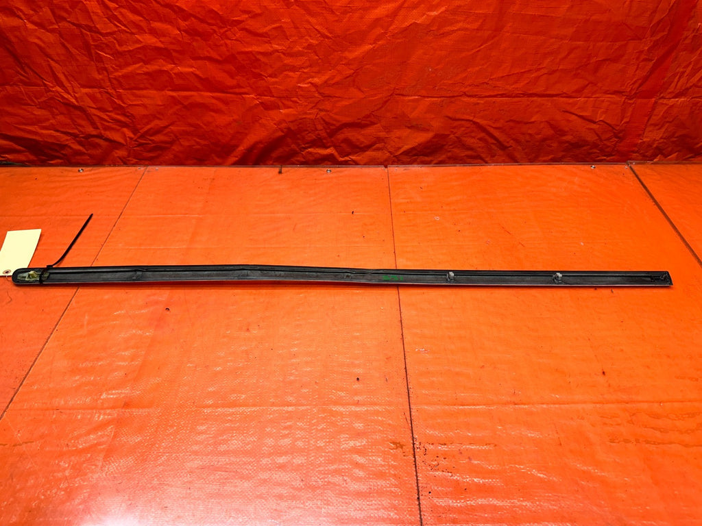 94 01 ACURA INTEGRA 2D RIGHT PASSENGER EXTERIOR DOOR MOLDING TRIM OEM #3314