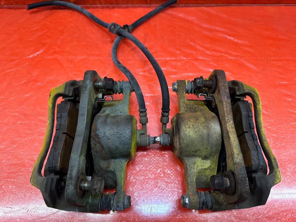 01 05 HONDA CIVIC EX MODEL LEFT AND RIGHT FRONT BRAKE CALIPERS OEM FACTORY #D1714