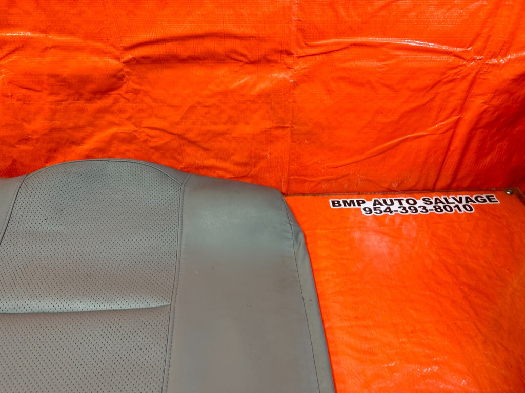 02 04 ACURA RSX GRAY PASSENGER RIGHT REAR UPPER SEAT SKIN LEATHER COVER OEM 2542