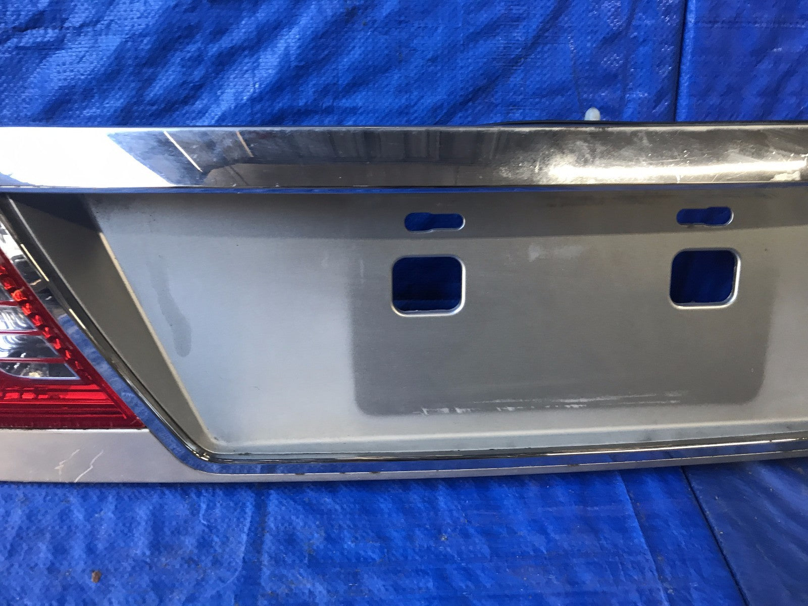 03 04 05 KIA OPTIMA TRUNK TAIL GATE MOLDING HATCH GARNISH MOLDING 87370 3C2004