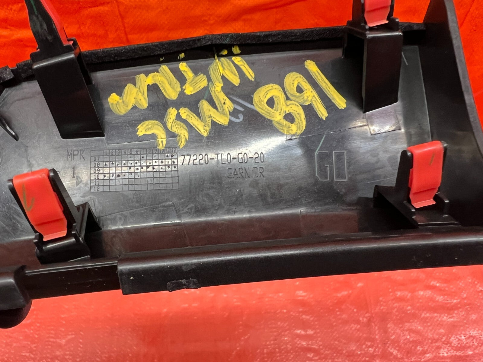 09 10 ACURA TSX   INTERIOR DASH / CENTER CONSOLE TRIM   INNER LEFT   OEM #1689