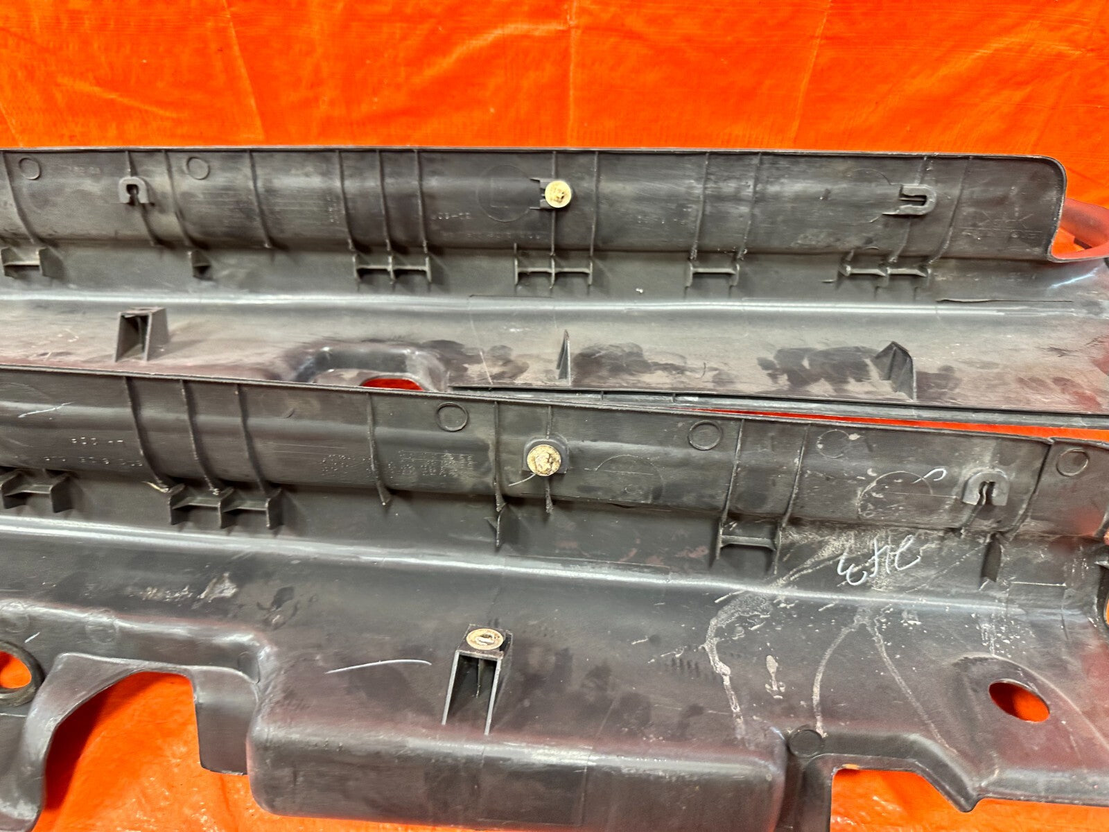 96 00 HONDA CIVIC COUPE   LEFT AND RIGHT FLOOR PILLARS SCUFF PLATES GRAY OEM 28514