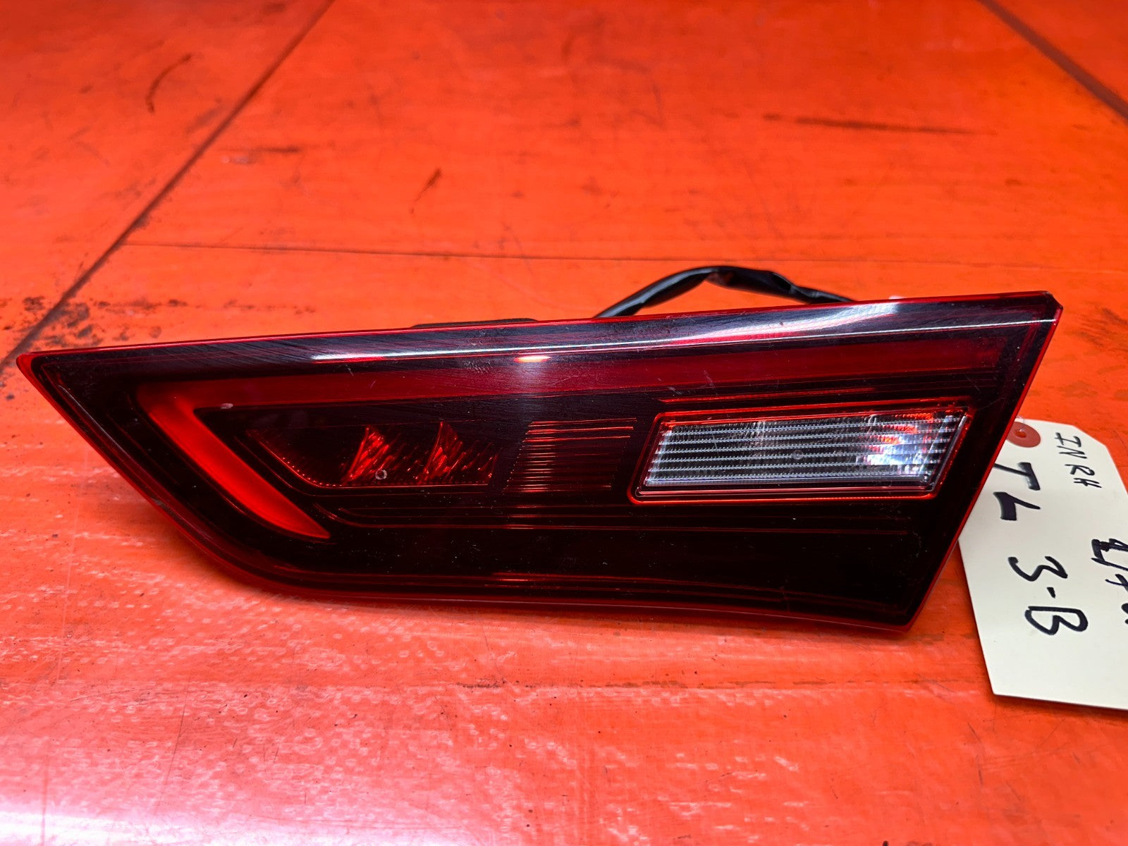 16 23 INFINITI Q60 2D RIGHT PASSENGER INNER TAIL LIGHT TRUNK LAMP OEM4