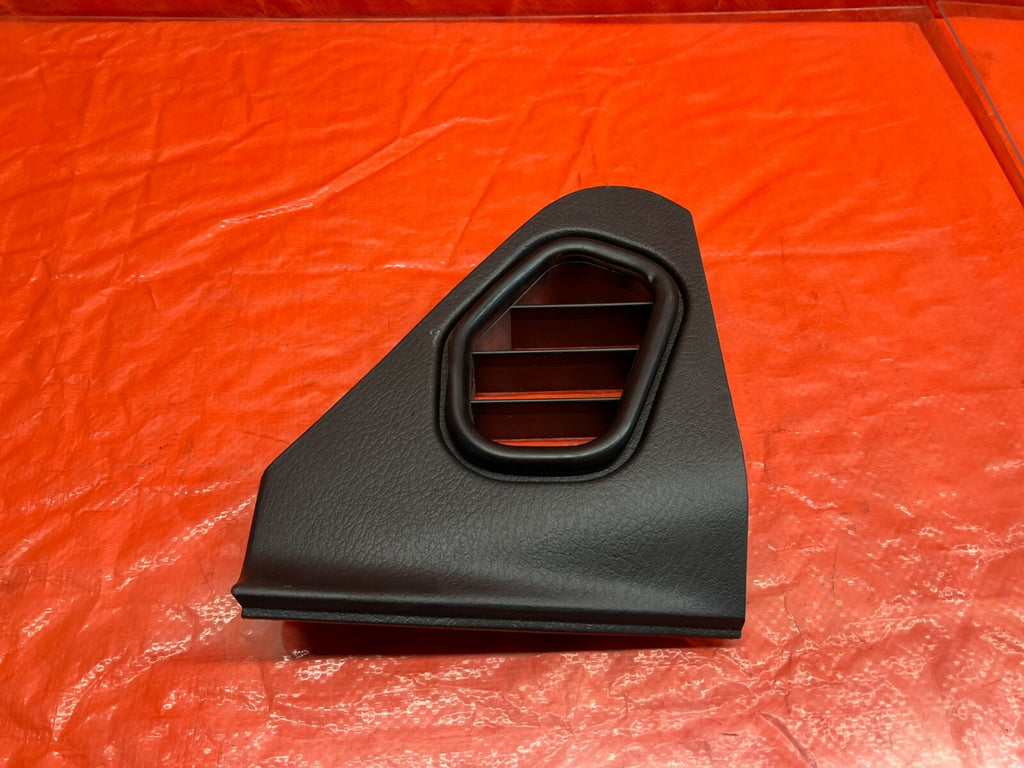 90 96 NISSAN 300ZX   DASH BOARD AC VENT PANEL TRIM   BLACK COLOR   OEM 850