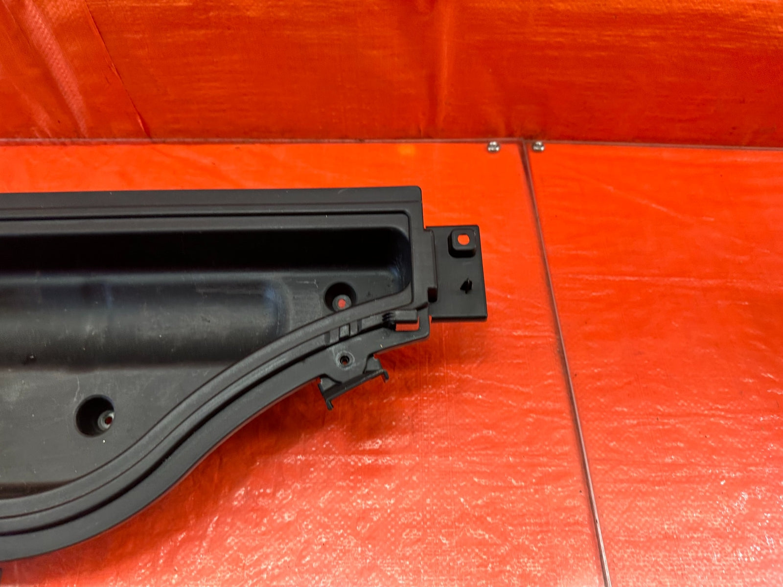10 16 HYUNDAI GENESIS COUPE   TRUNK PLASTIC LINER LUGGAGE TRAY RIGHT   OEM #2194