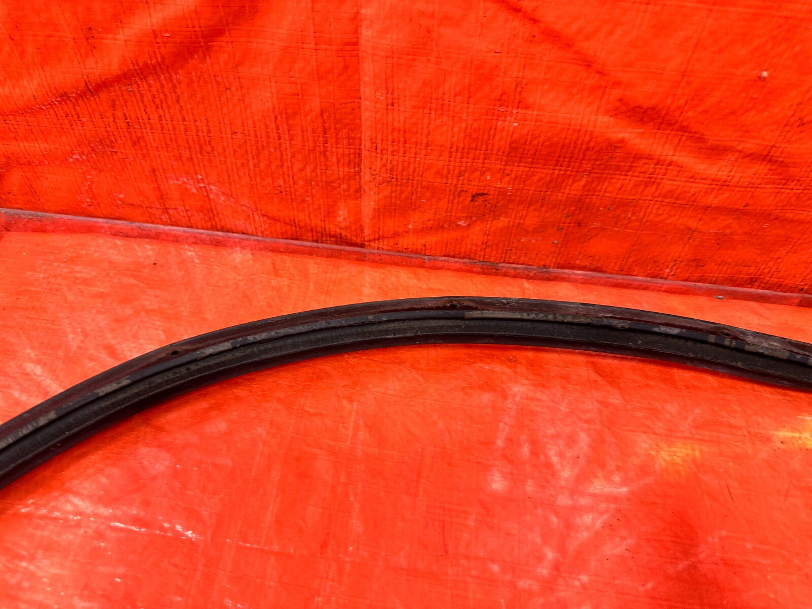 02 10 LEXUS SC430   RIGHT FRONT   DOOR WEATHER STRIP   OEM FACTORY OE #2885