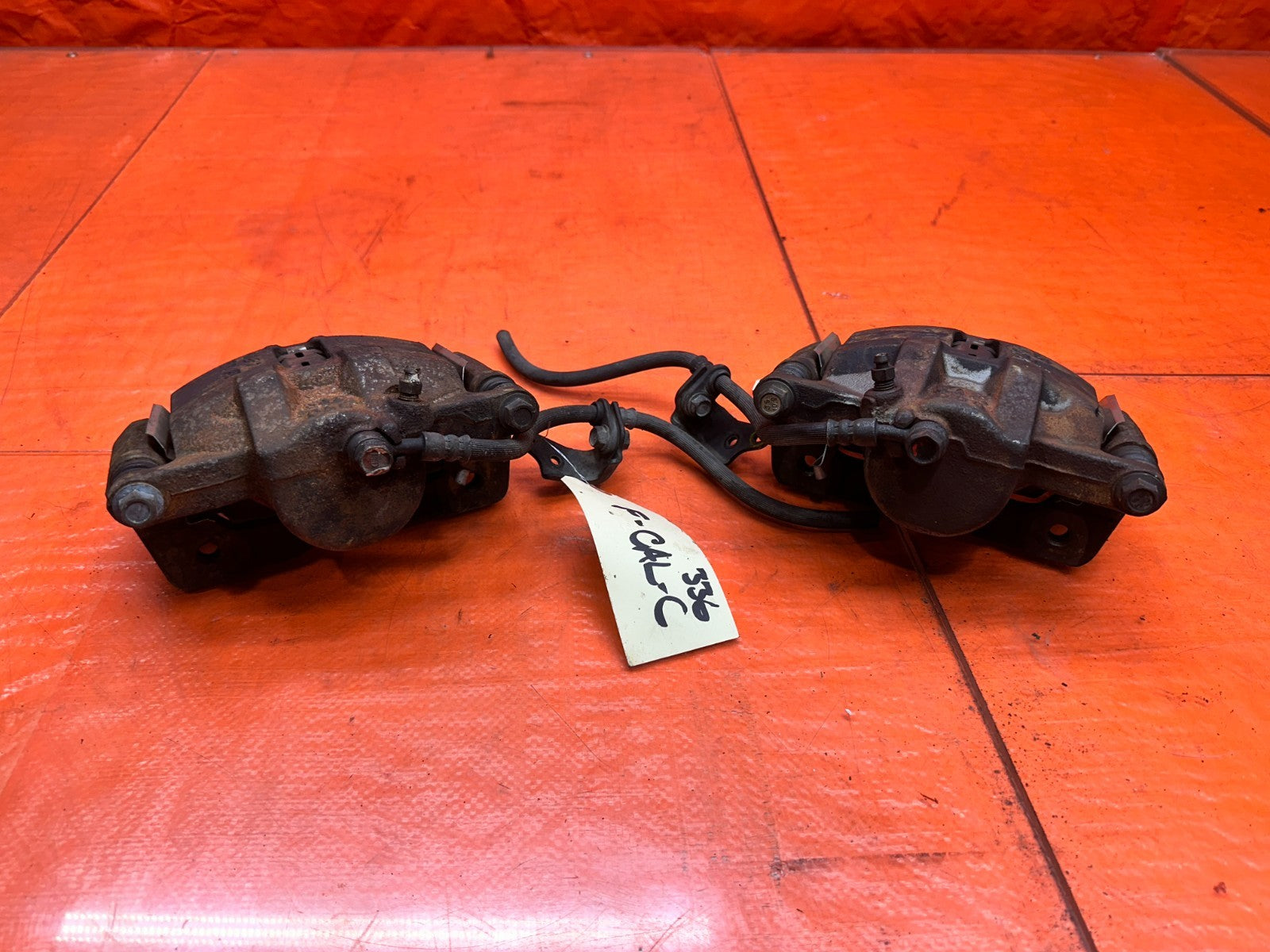 97 01 HONDA PRELUDE 2.2L FRONT LEFT RIGHT BRAKE CALIPERS PADS SET OEM #3368
