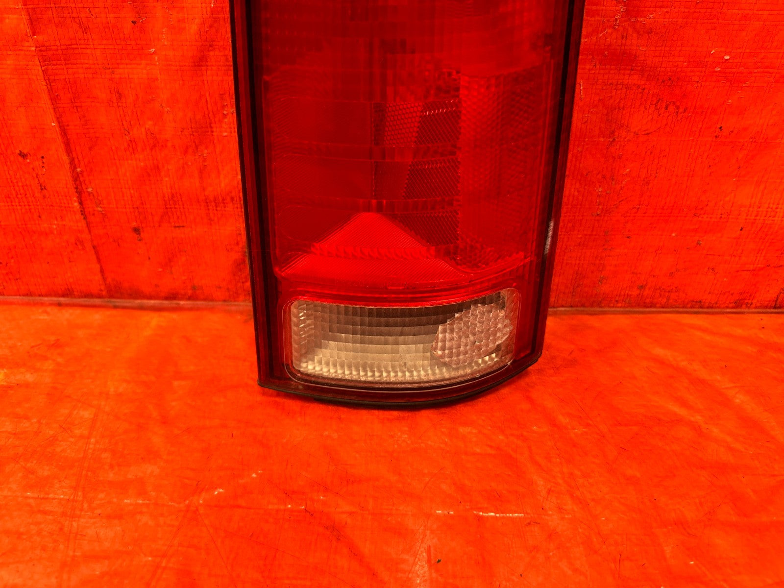 97 01 HONDA CR V CRV   PASSENGER RIGHT TAIL LIGHT TAIL LAMP   OEM FACTORY #3013