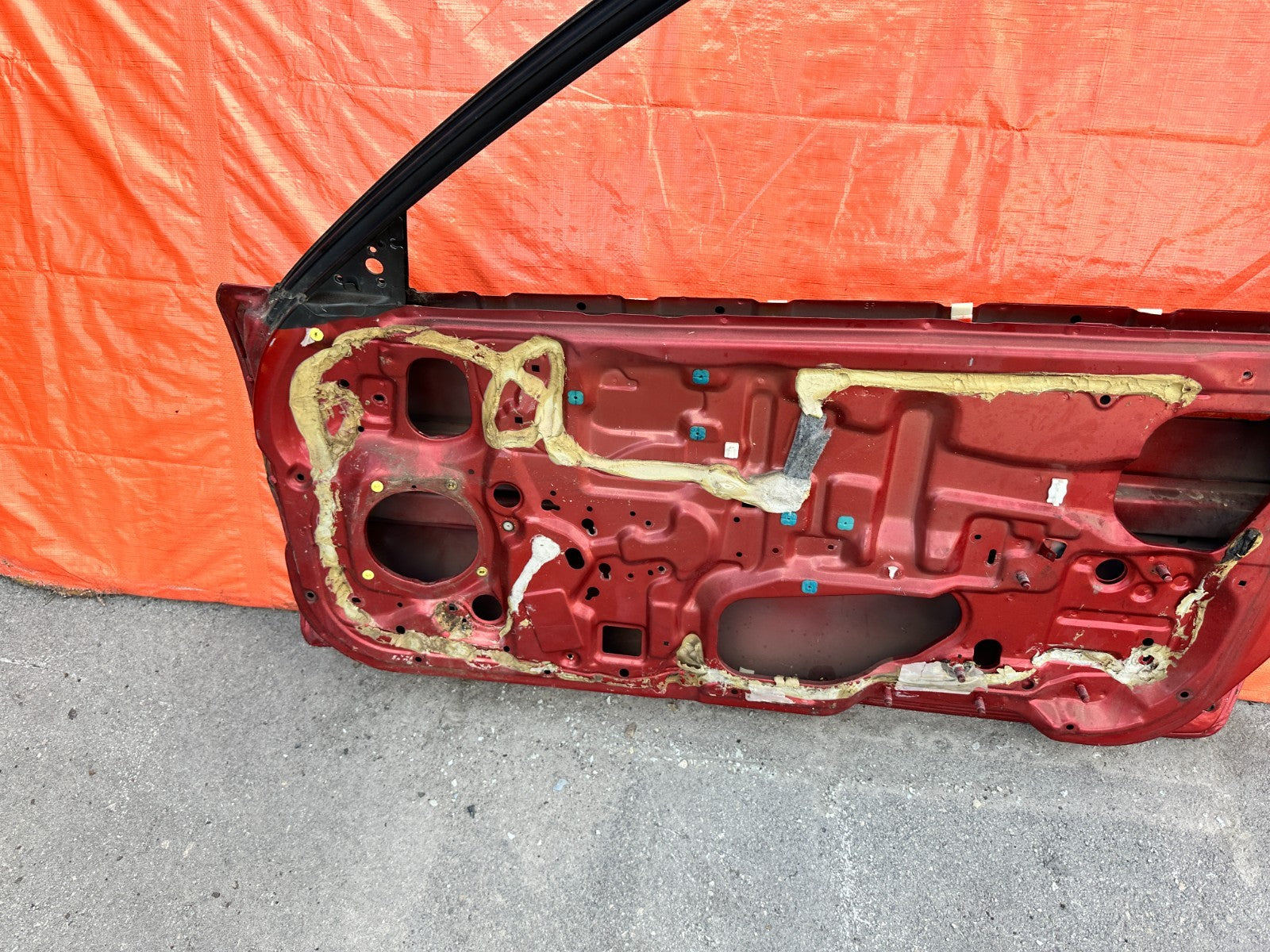 90 91 HONDA CIVIC HATCHBACK   RIGHT DOOR SHELL SKELETON FRAME   OEM 31715