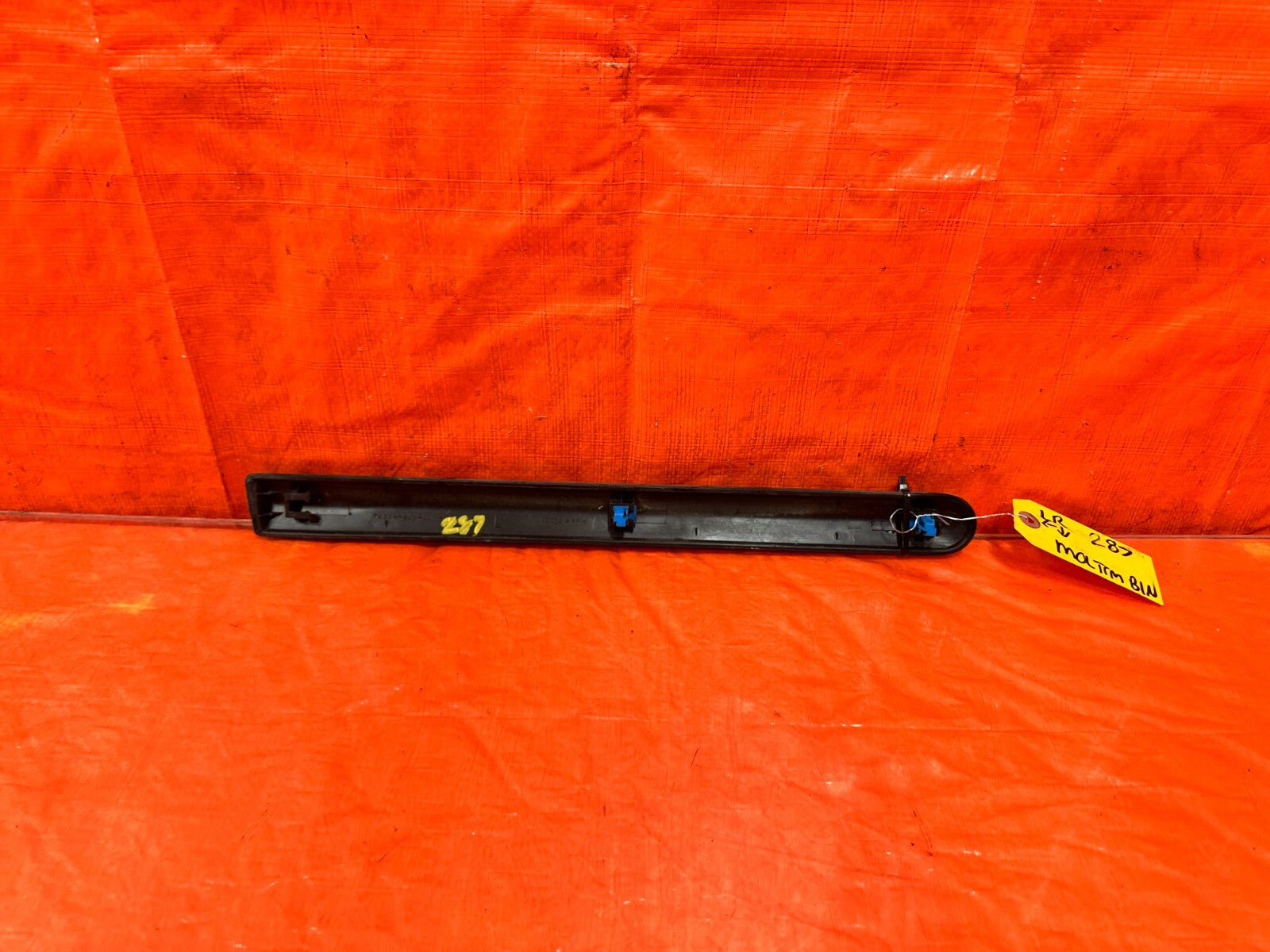 96 00 HONDA CIVIC   HATCHBACK   DRIVER LEFT REAR QUARTER PANEL MOLDING OEM 2877