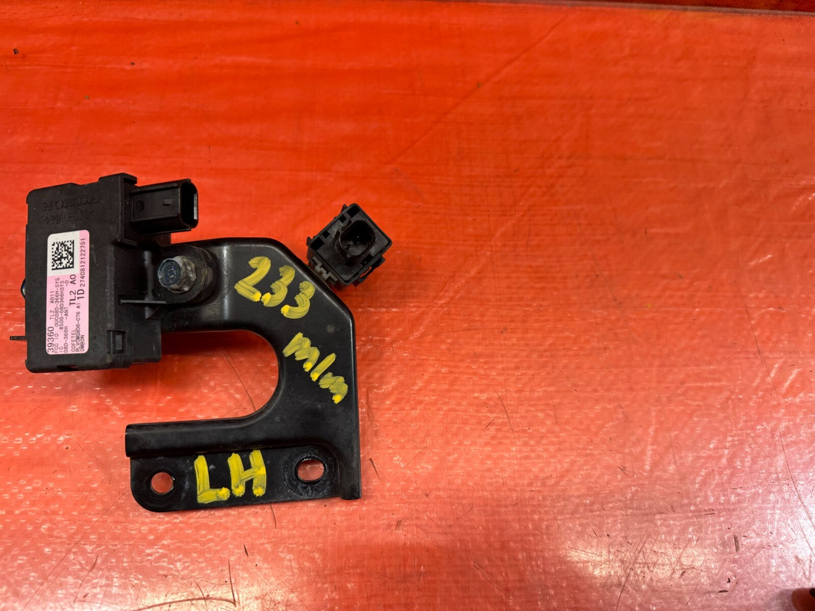 09 10 ACURA TSX   PASSENGER RIGHT TPMS TIRE PRESSURE MONITOR SENSOR   OEM #2331