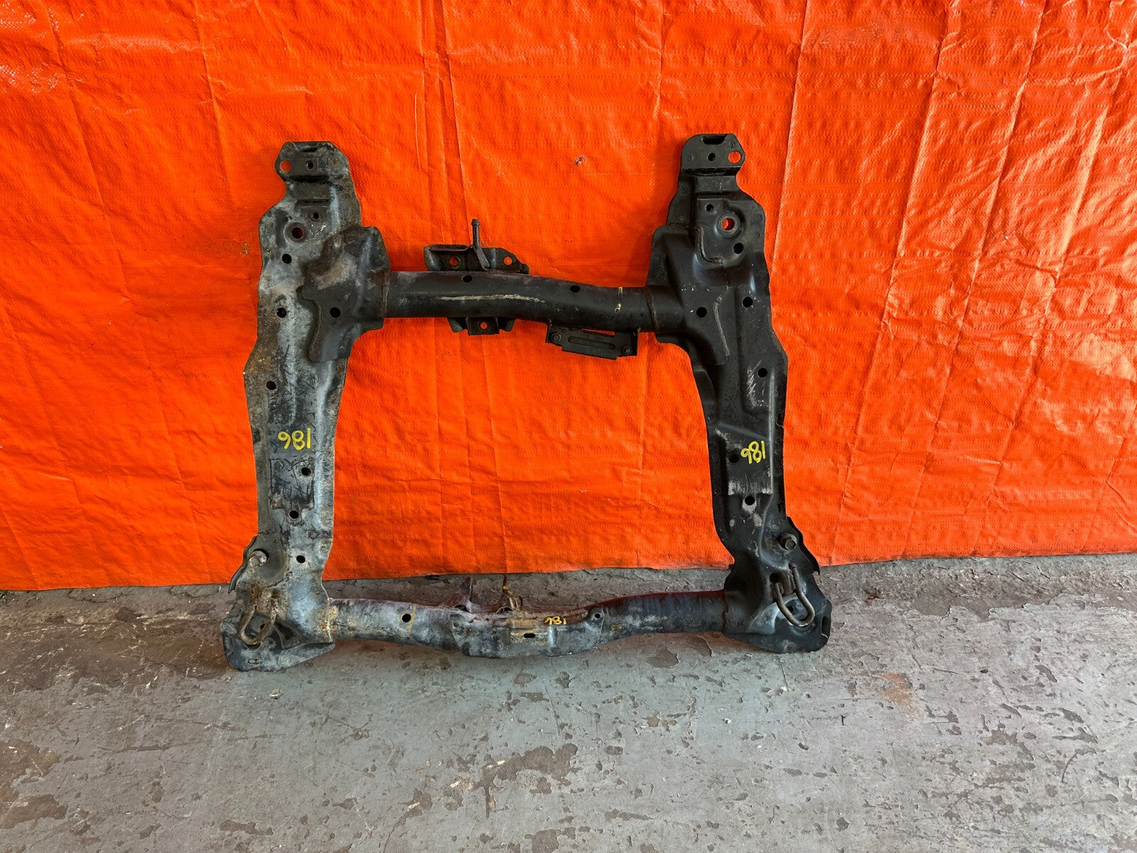 02 05 HONDA CIVIC SI EP3   SUBFRAME CROSSMEMBER K FRAME ENGINE CRADLE   OEM #18612