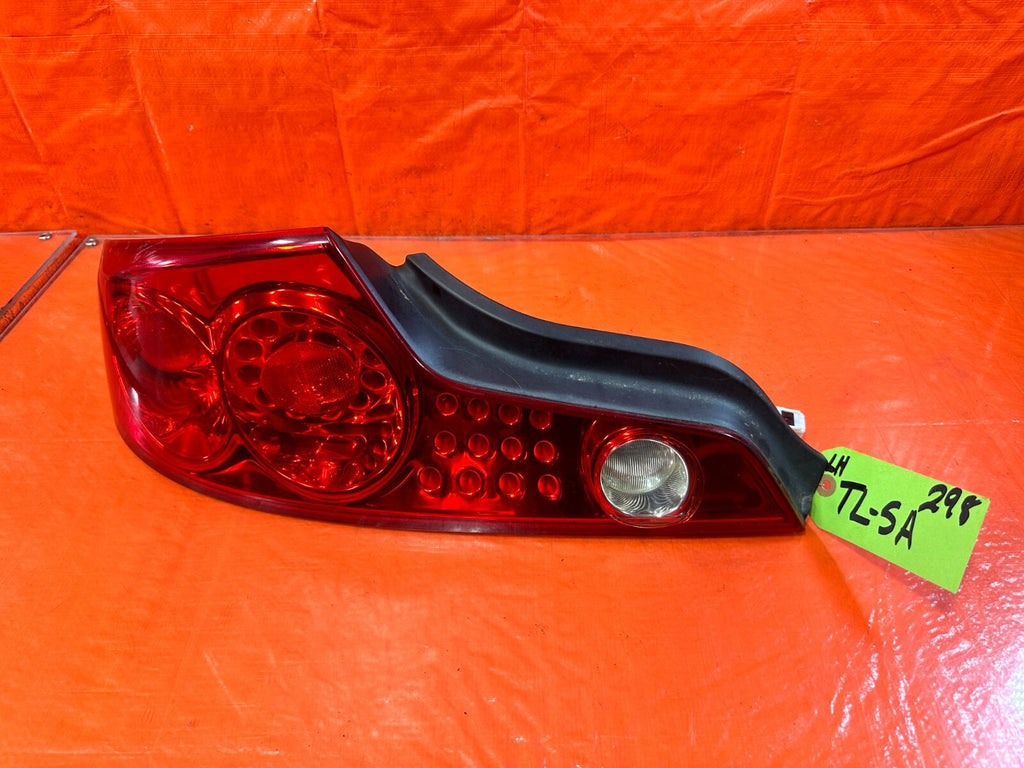 03 05 INFINITI G35 COUPE   DRIVER LEFT   TAIL LIGHT LAMP   OEM FACTORY #2980