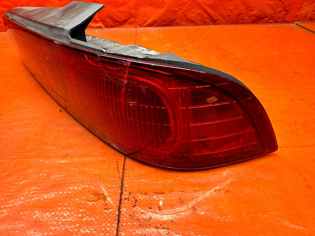 98 01 ACURA INTEGRA 2D RIGHT PASSENGER REAR TAIL LIGHT LAMP OEM #3317
