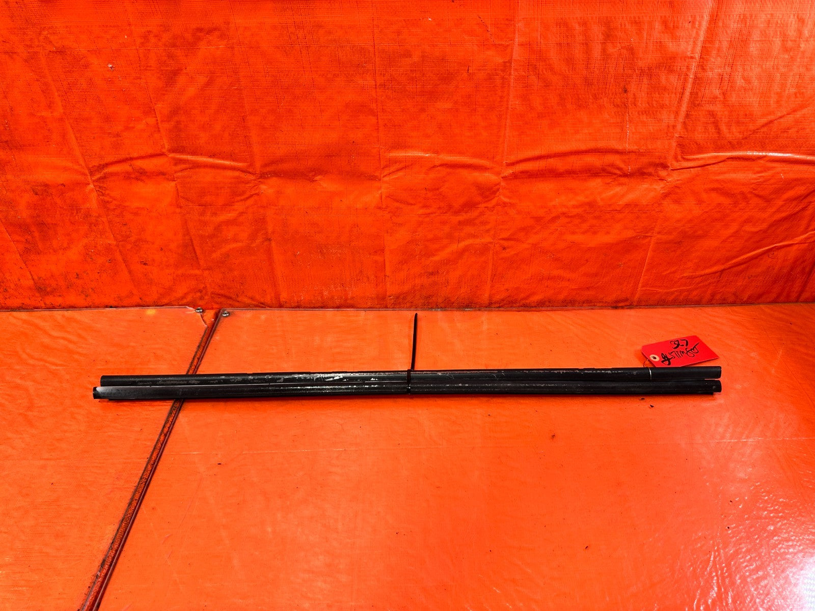 92 95 HONDA CIVIC COUPE EXTERIOR DOOR WINDOW GLASS TRIM SET LEFT RIGHT OEM 3260