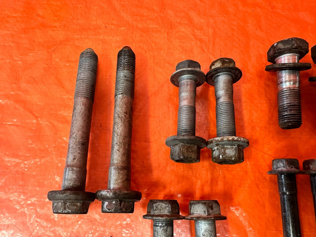 08 15 INFINITI G37 & Q60 FRONT CONTROL ARM BOLTS   UPPER LOWER SPINDLE   OEM 3286