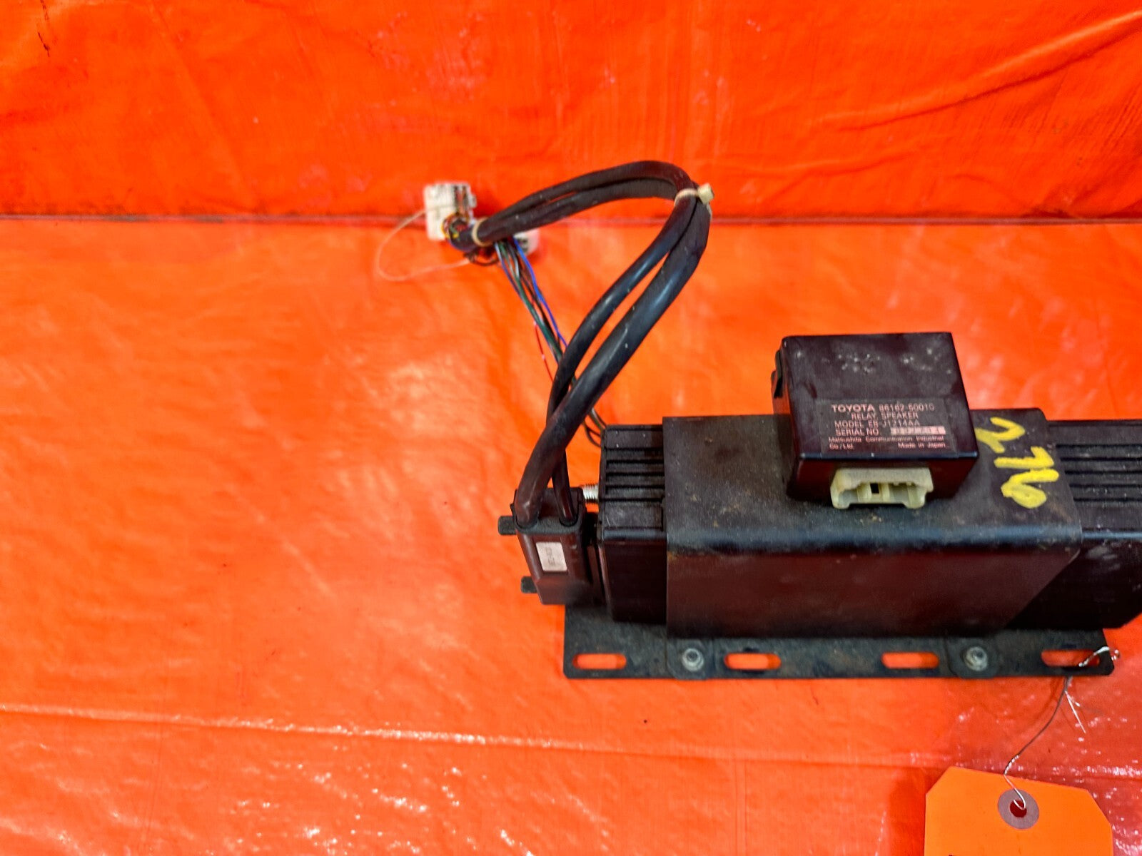 1992 92 LEXUS SC300   SPEAKER RELAY & NOISE REDUCTION FILTER   OEM FACTORY #2769