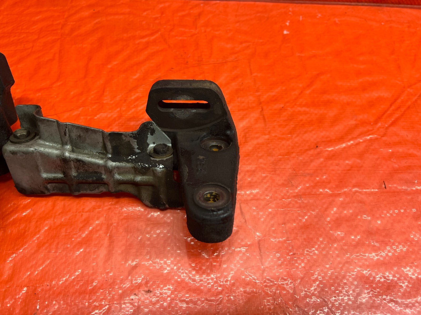 94 01 ACURA INTEGRA LS RS GS NON VTEC   POWER STEERING PUMP BRACKET SET OEM #1593