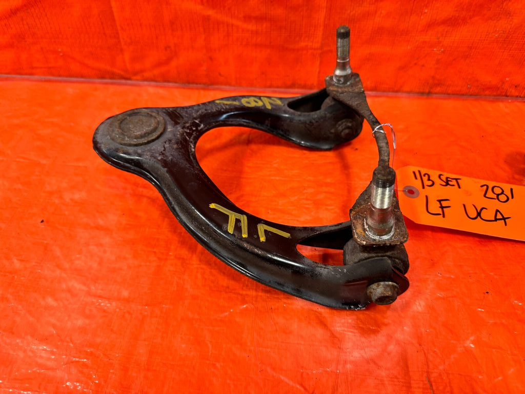 94 01 ACURA INTEGRA DRIVER LEFT FRONT SPINDLE KNUCKLE HUB & LOWER CONTROL ARM 816