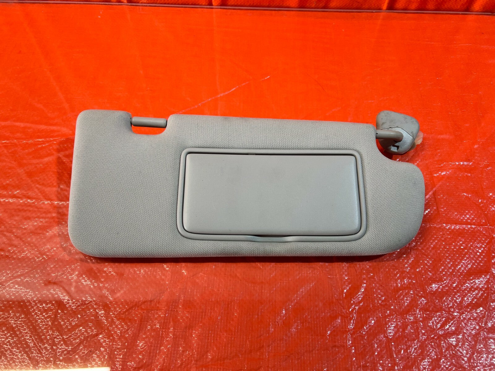 17 20 INFINITI Q50 / 17 20 Q60   SUNROOF MODEL   SUN VISOR   PASSENGER RIGHT OEM7