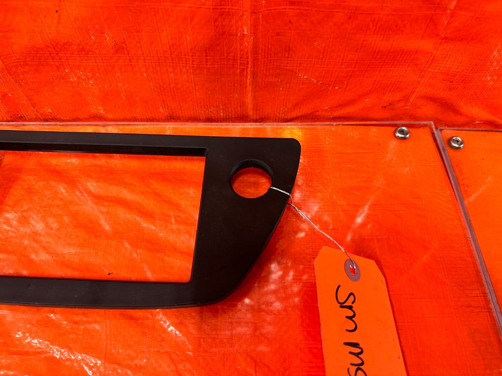 02 06 ACURA RSX TYPE S   AFTERMARKET DOUBLE DIN RADIO FACE PLATE   #2712