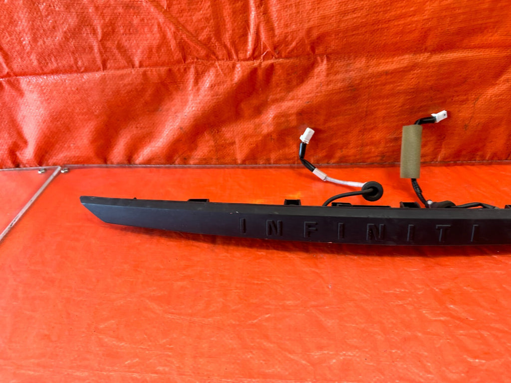 14 17 INFINITI Q50   REAR UPPER TRUNK TRIM W/ BACK UP CAMERA & INFINITI TEXT 2425