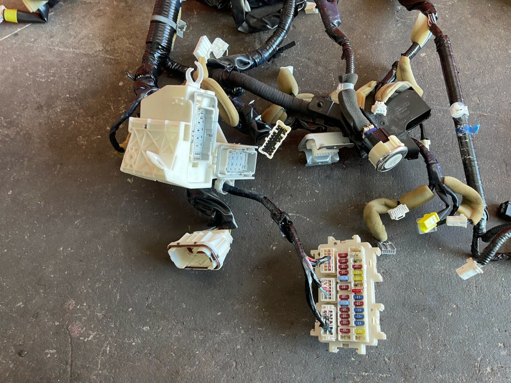 08 09 INFINITI G37 2D COUPE   SPORT MODEL   MAIN WIRING HARNESS 24010 1ND3C OEM7