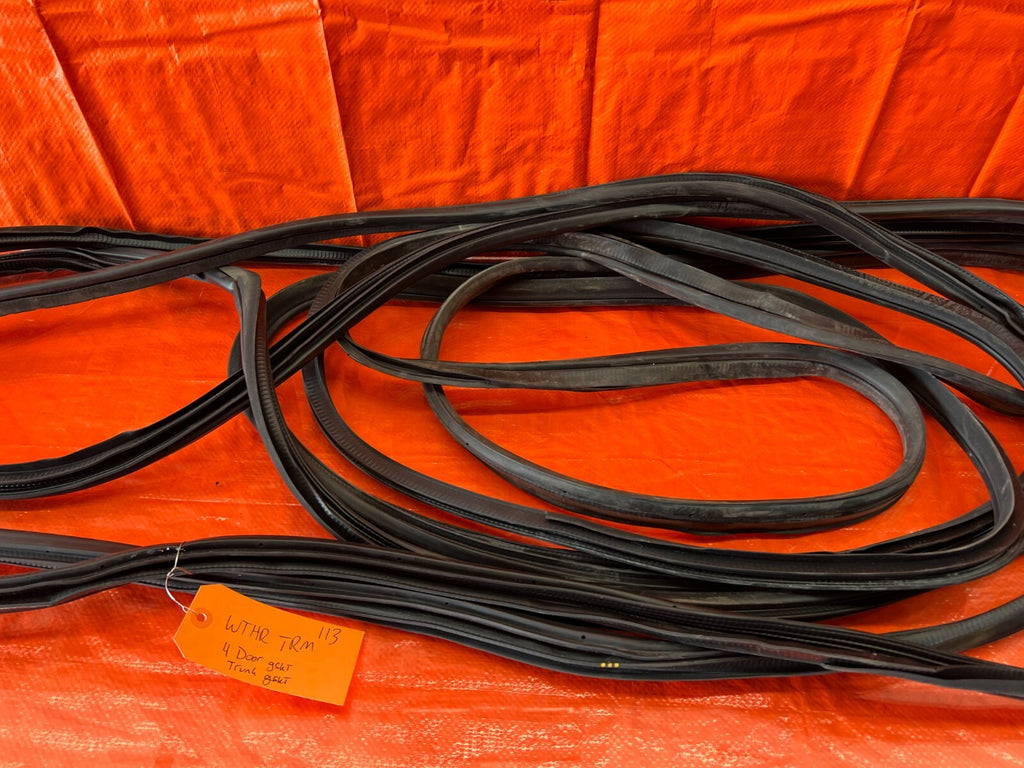 14 20 INFINITI Q50   CHASSIS   DOOR & TRUNK GASKET WEATHER TRIM SEALS FRONT REAR5