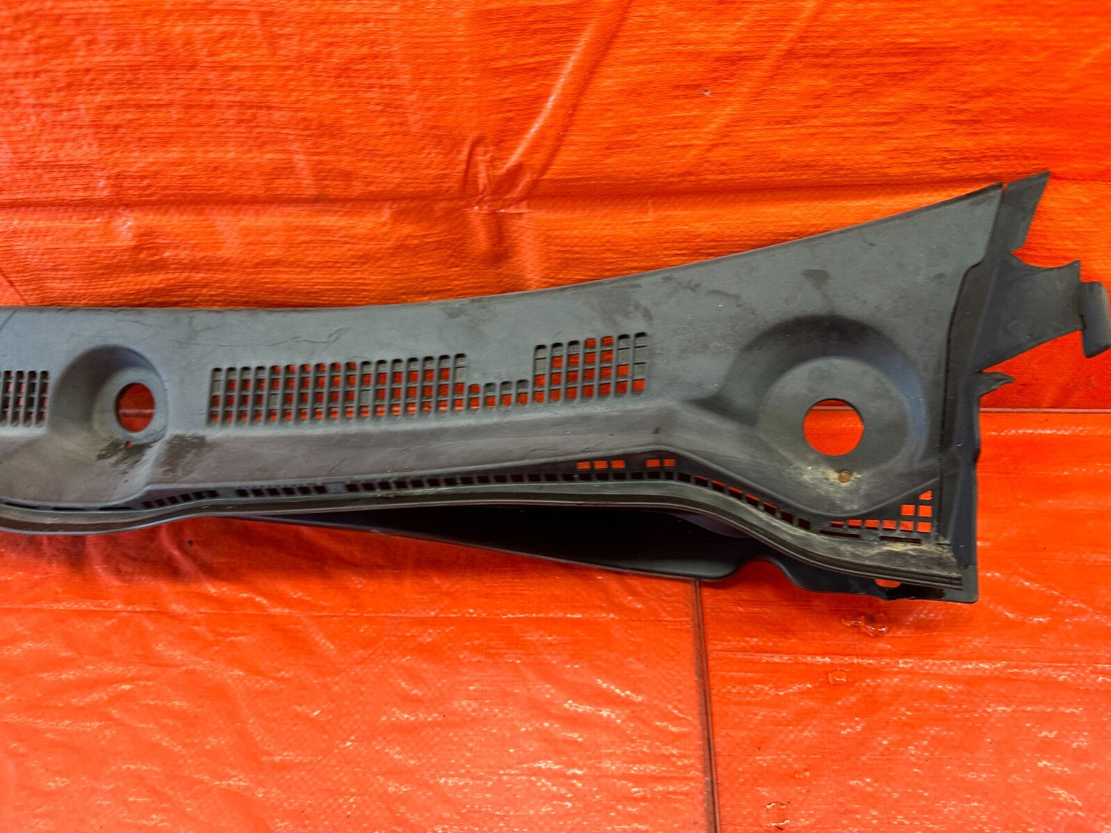 02 05 HONDA CIVIC SI EP3 HATCH   WIPER COWL TRIM   DRIVER LEFT SIDE OEM #2166