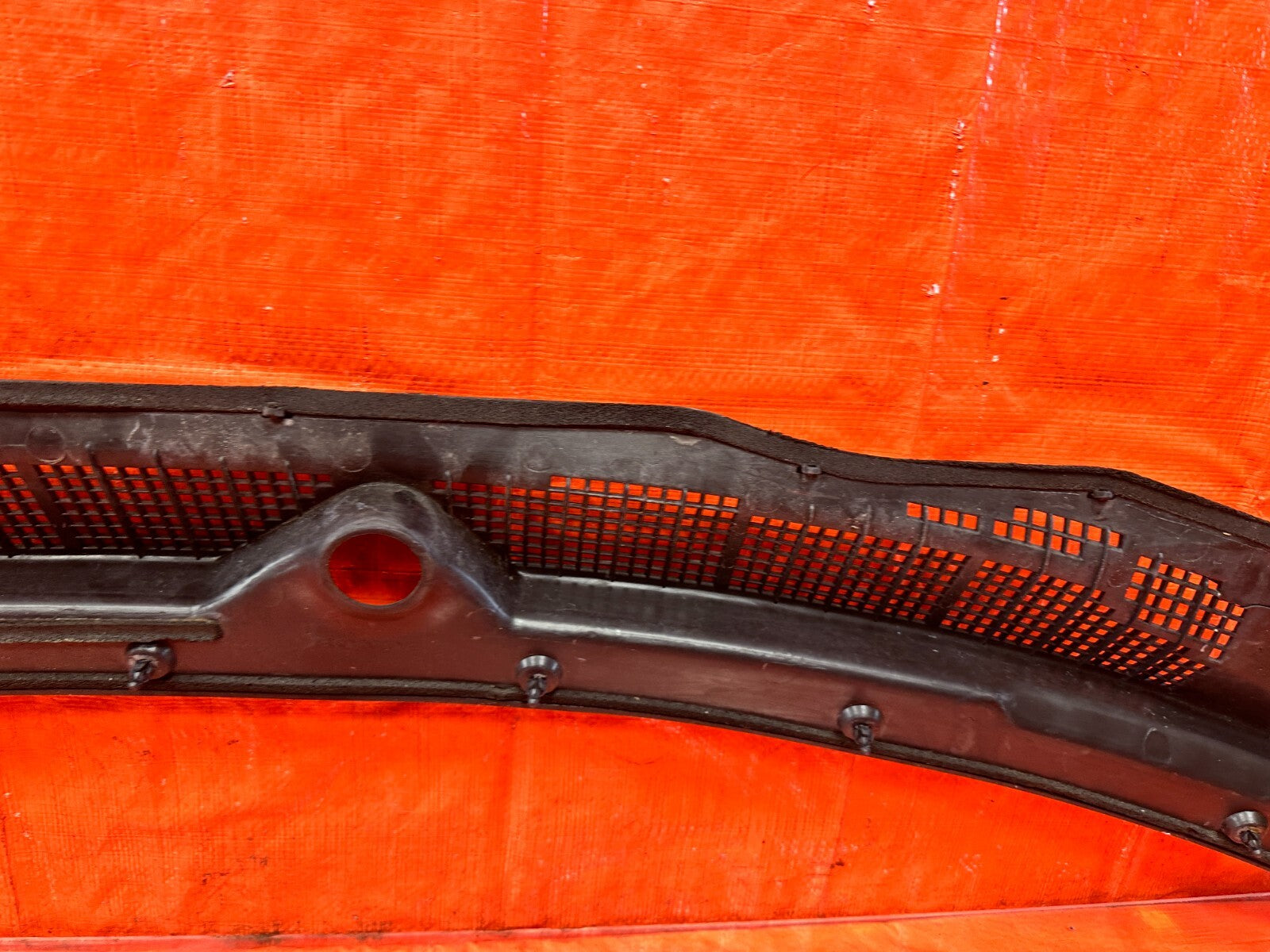 96 00 HONDA CIVIC   WINDSHIELD WIPER COWL TRIM PLASTIC   OEM FACTORY OE   #2979