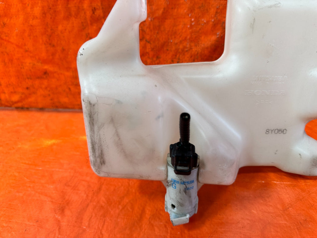 09 14 ACURA TSX   WINDSHIELD WIPER FLUID RESERVOIR TANK W/ MOTORS   OEM OE #3216