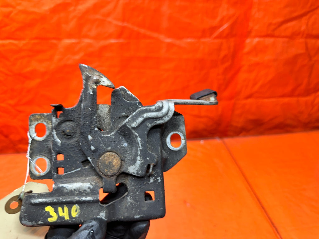 94-01 ACURA INTEGRA FRONT ENGINE HOOD LOCK LATCH MECHANISM OEM #3405