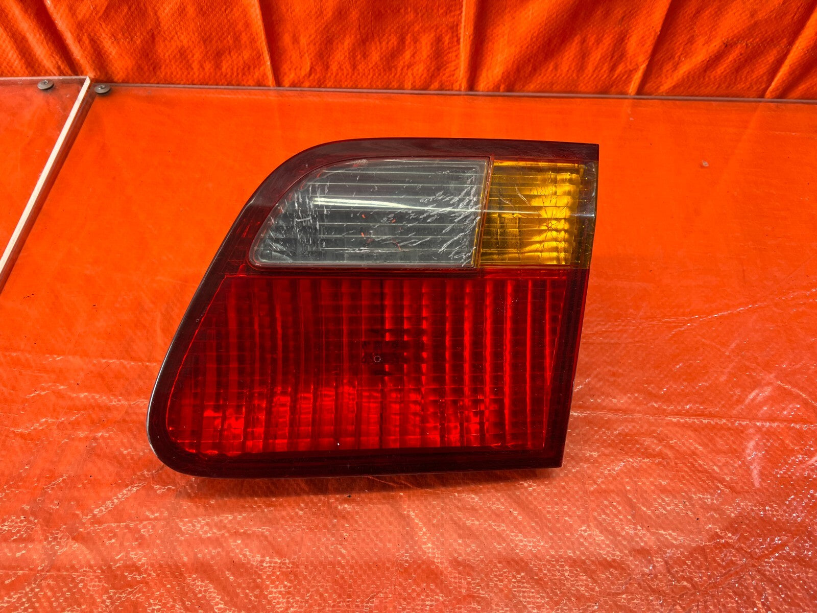 99 00 HONDA CIVIC SEDAN   PASSENGER RIGHT INNER TRUNK TAIL LIGHT LAMP   OEM #1270