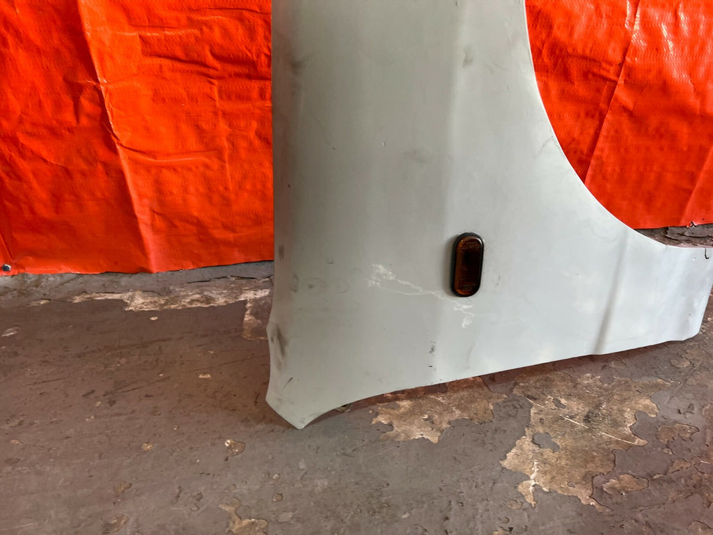 94 01 ACURA INTEGRA   JDM FRONT MODEL    FENDER   PASSENGER RIGHT SIDE   OEM 1023