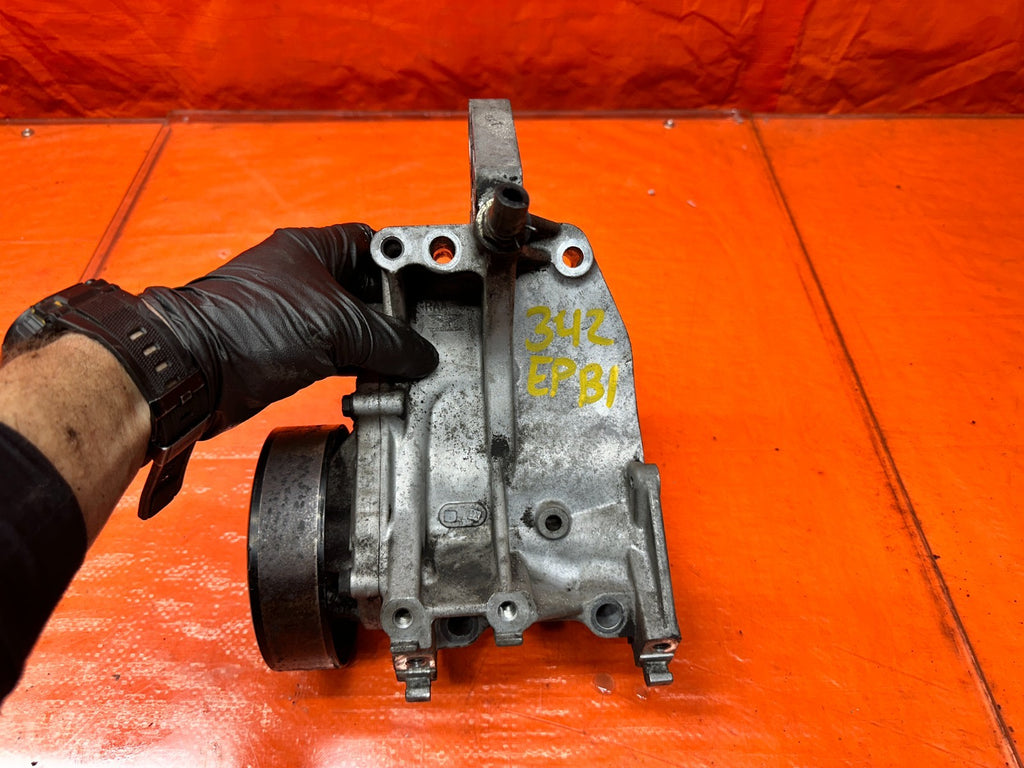 04-05 ACURA TSX 4D 2.4L K24A2 ENGINE COOLING WATER PUMP HOUSING #3420