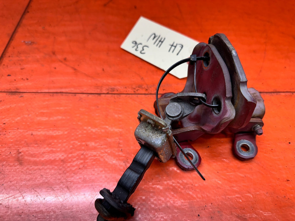 97 01 HONDA PRELUDE 2.2L DRIVER LEFT DOOR HINGES HINGE WITH DOOR CHECKER #3365
