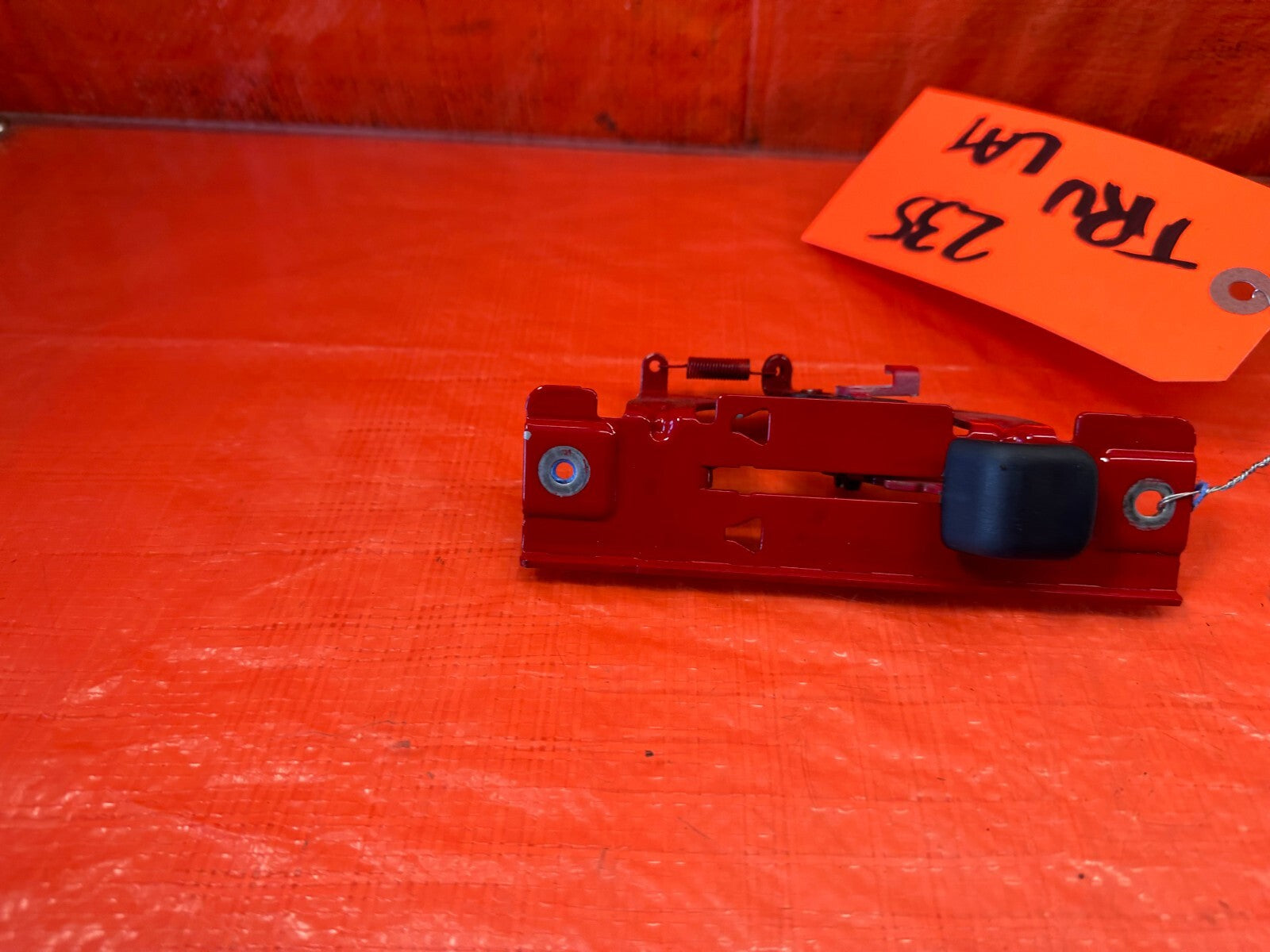 92 93 HONDA CIVIC HATCHBACK   REAR TAIL GATE / HATCH   LOCKING LATCH   OEM #2352